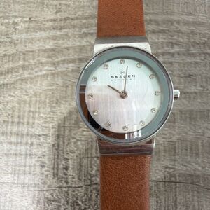 Skagen Denmark Watch Women 22mm Silver Tone Brown Leather Band Needs Battery